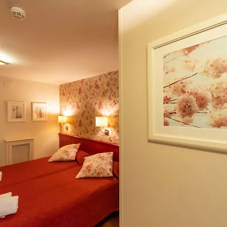 Hostal Matheu-2